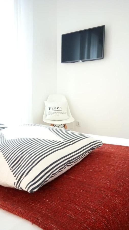Aveiro Rossio Bed & Breakfast ภายนอก รูปภาพ