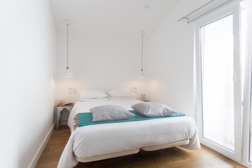 Aveiro Rossio Bed & Breakfast ภายนอก รูปภาพ